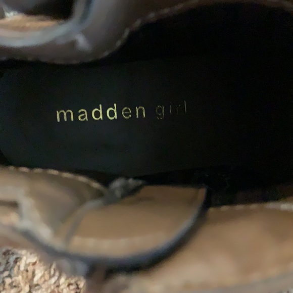 Brown booties - Picture 2 of 3